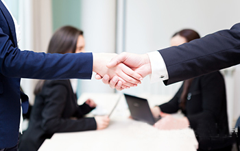 鑫松防潮柜：怎么選擇一款優質的電子防潮箱